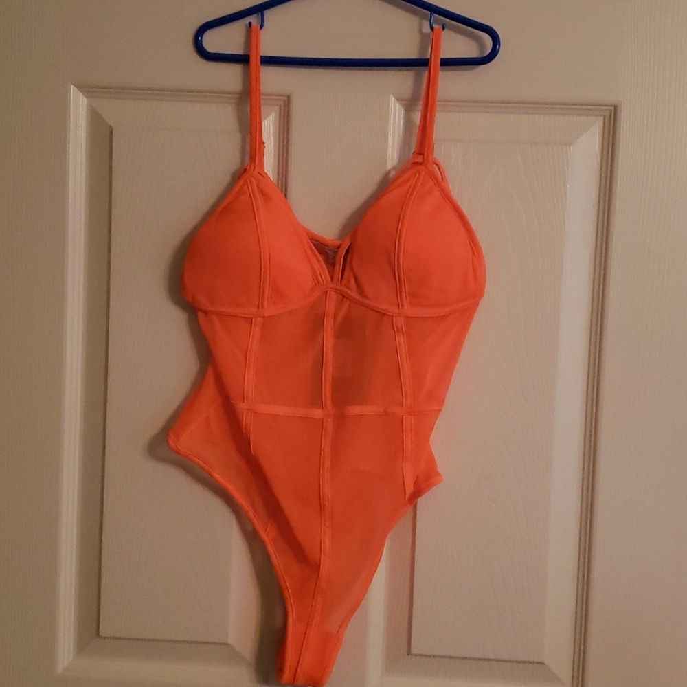 NWT Fashion Nova Bodysuit